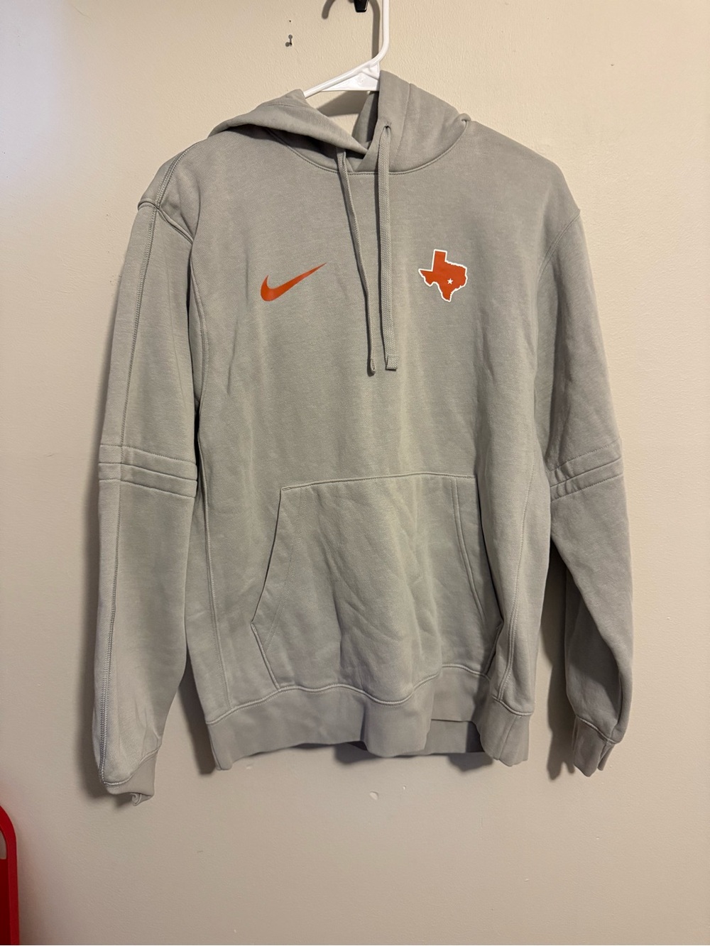 Nike Men’s Light Gray texas longhorn Hoodie with Orange